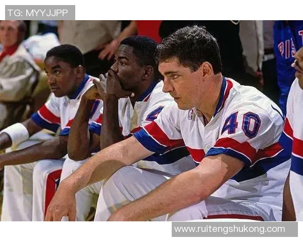 波士顿与迈阿密的激烈对决谁将赢得这场篮球盛宴